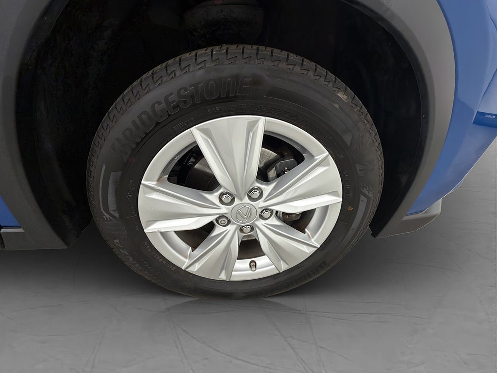 Vehicle Image 32