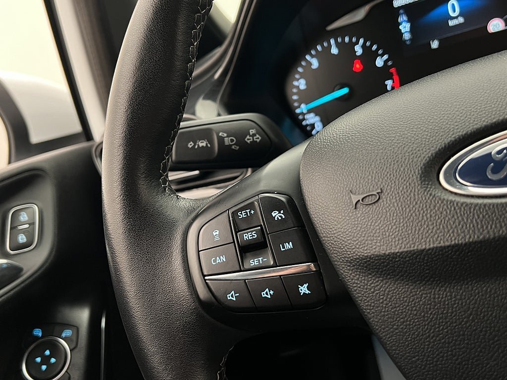 Vehicle Image 29