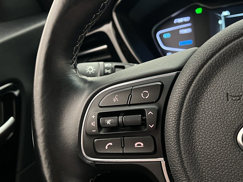 Vehicle Image 33