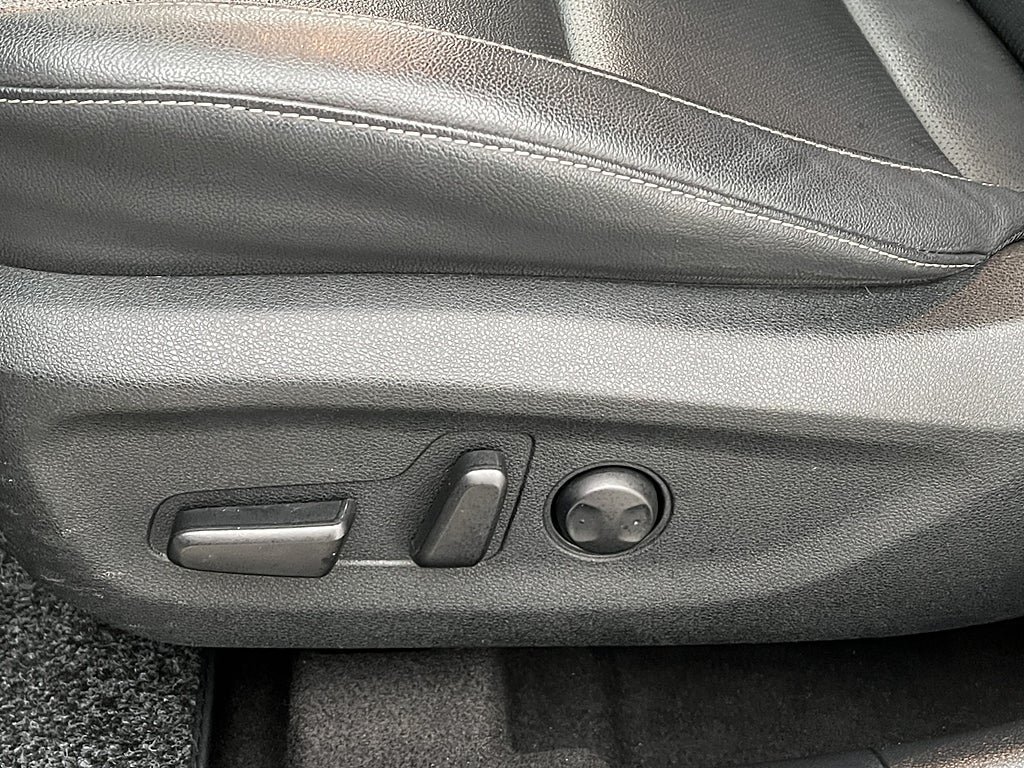 Vehicle Image 36