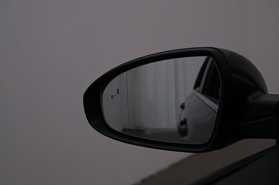 Vehicle Image 24