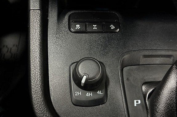 Vehicle Image 24