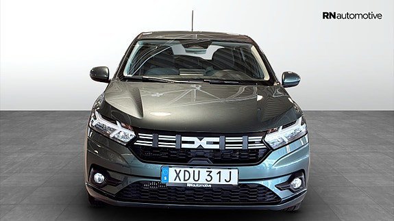 Vehicle Image 8