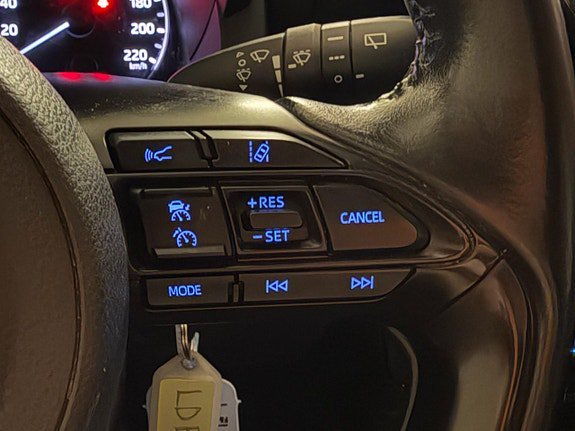 Vehicle Image 19