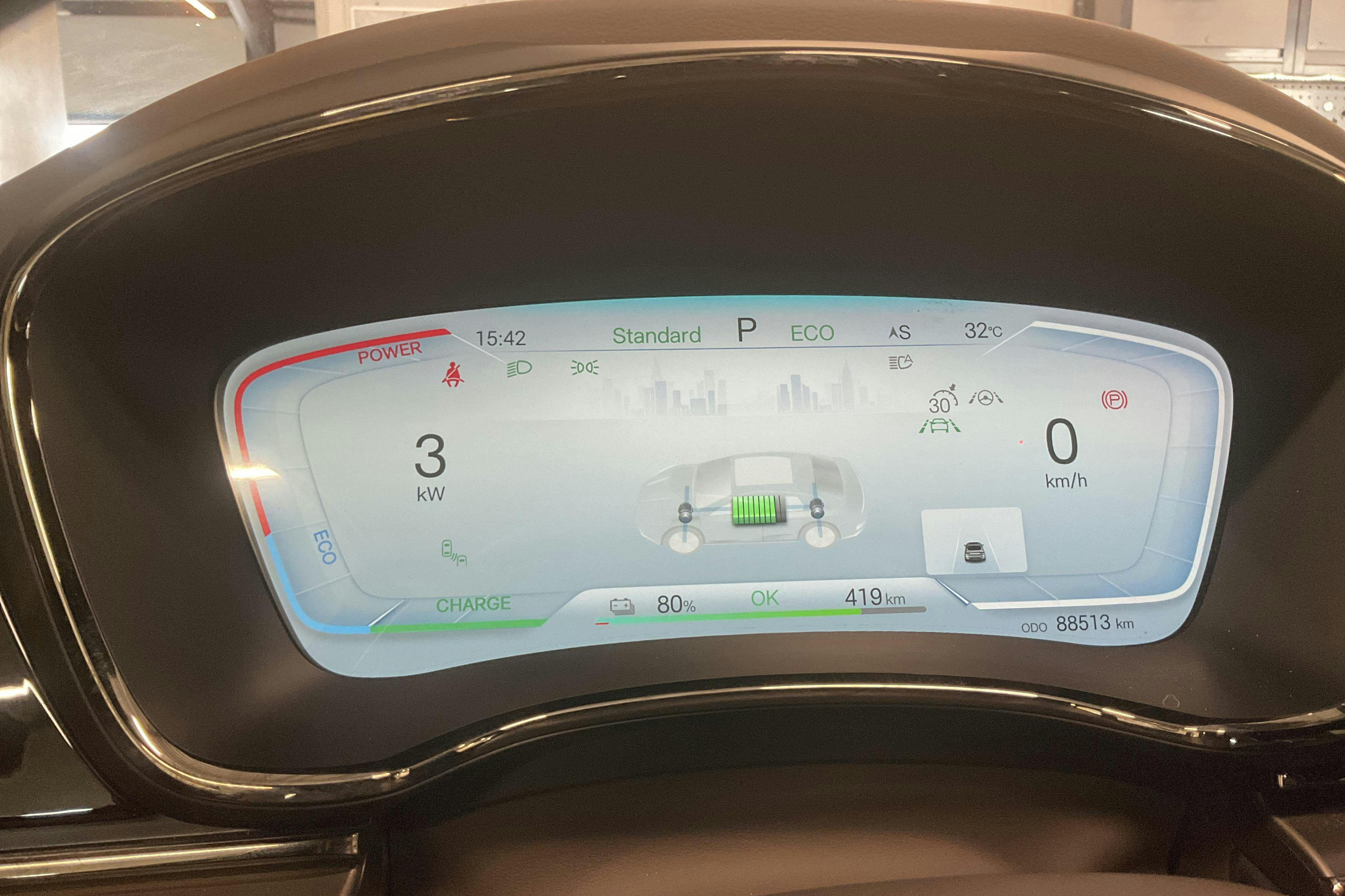 Vehicle Image 11