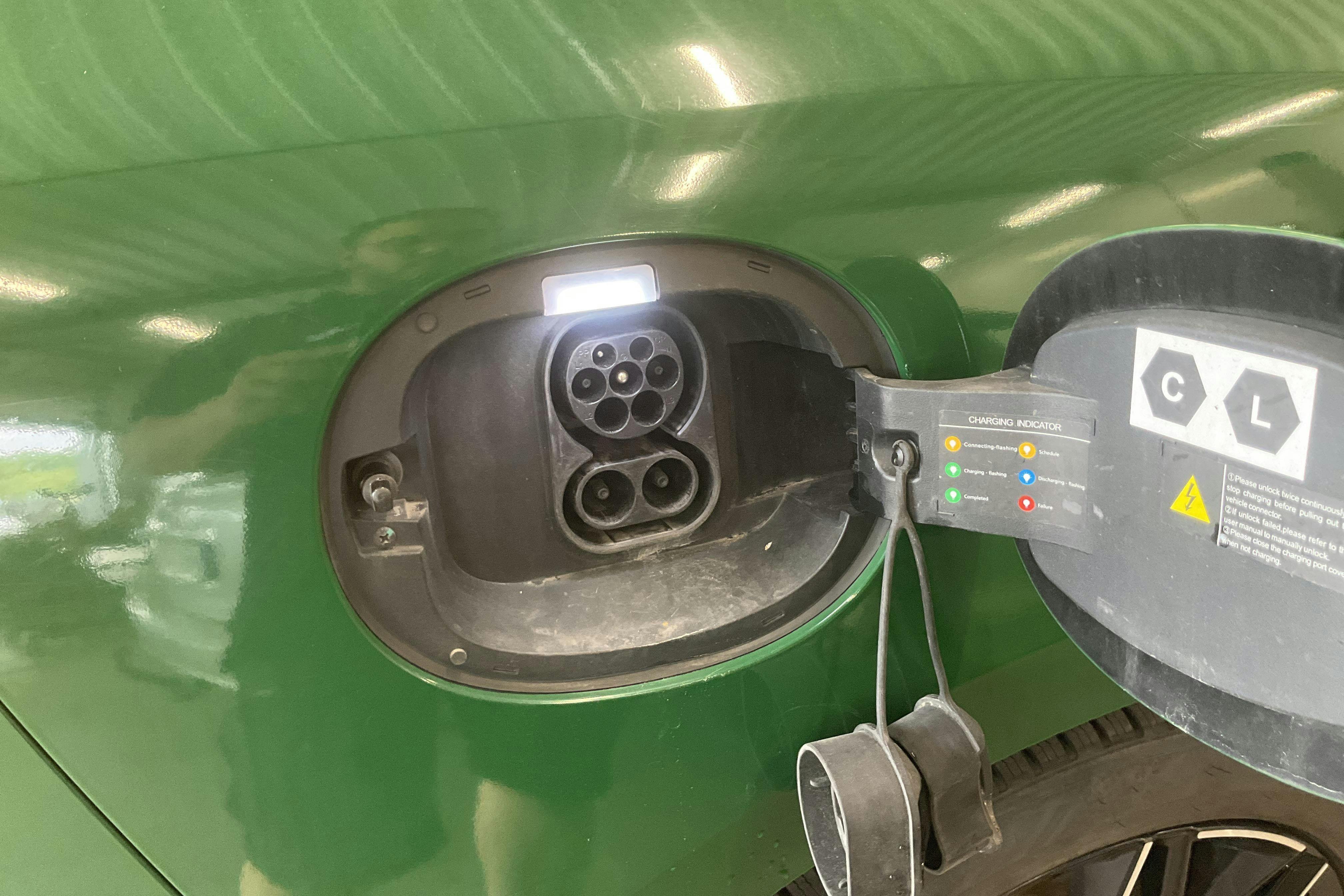 Vehicle Image 21