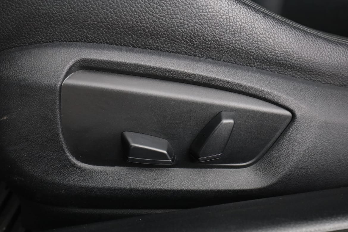 Vehicle Image 37