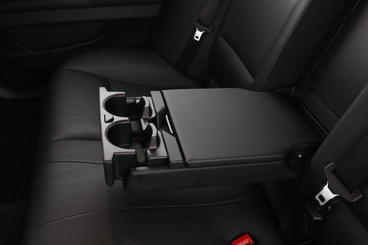 Vehicle Image 38