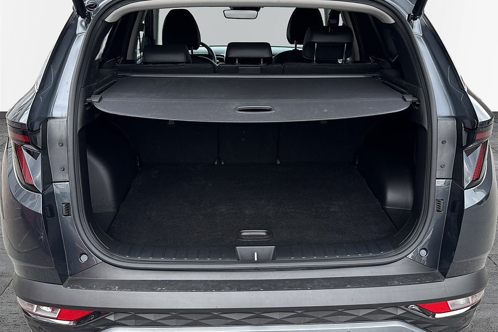 Vehicle Image 16