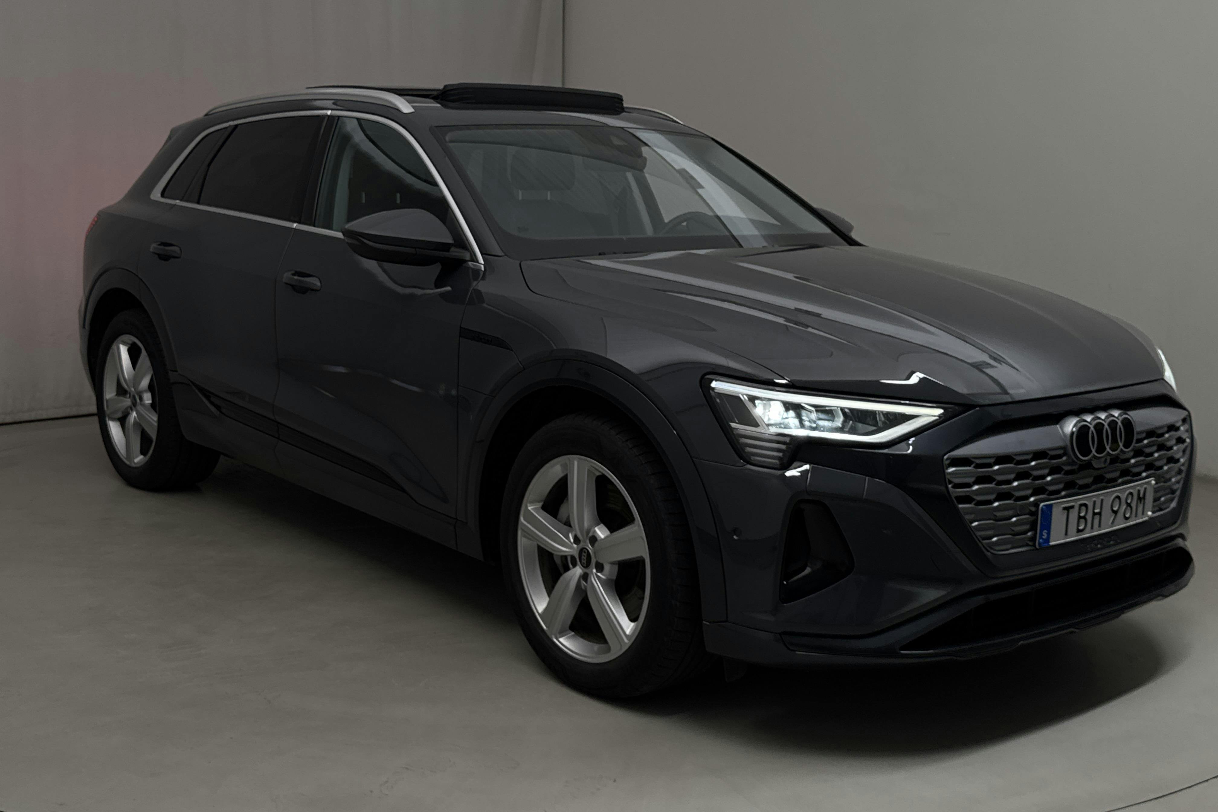 Vehicle Image 20
