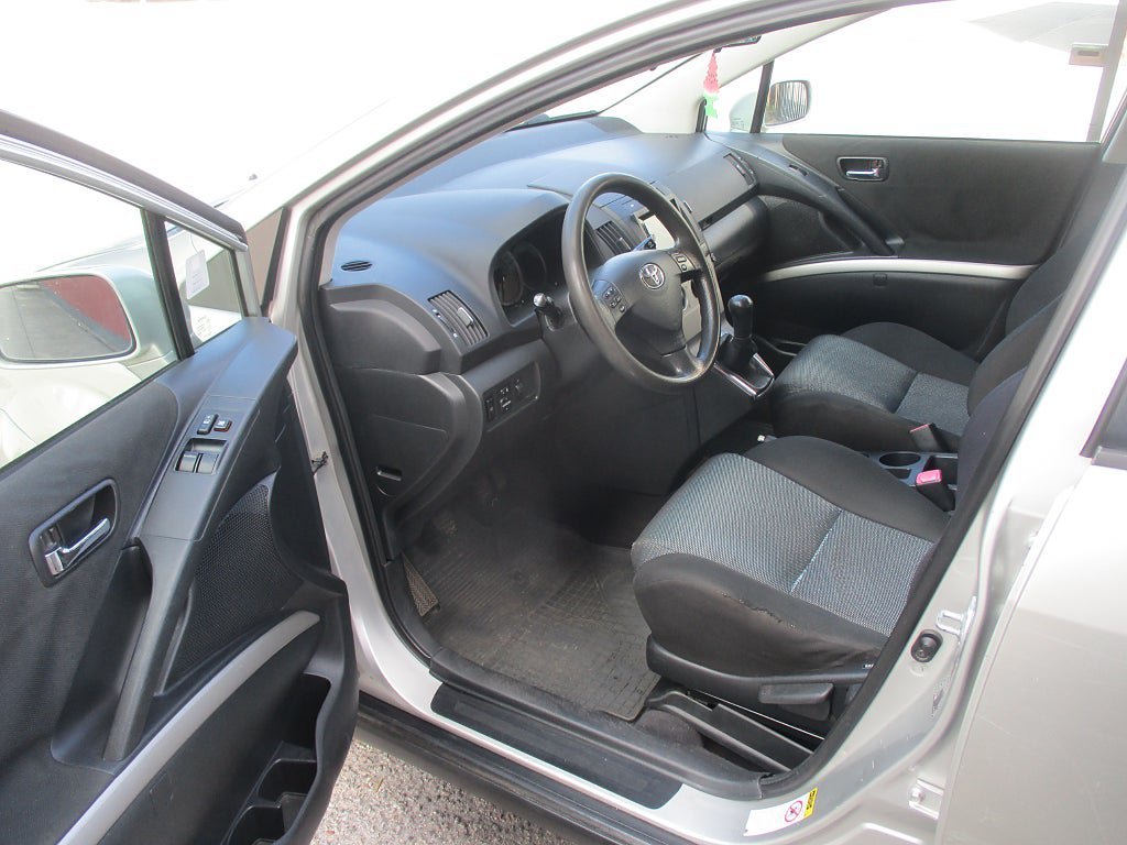 Vehicle Image 11
