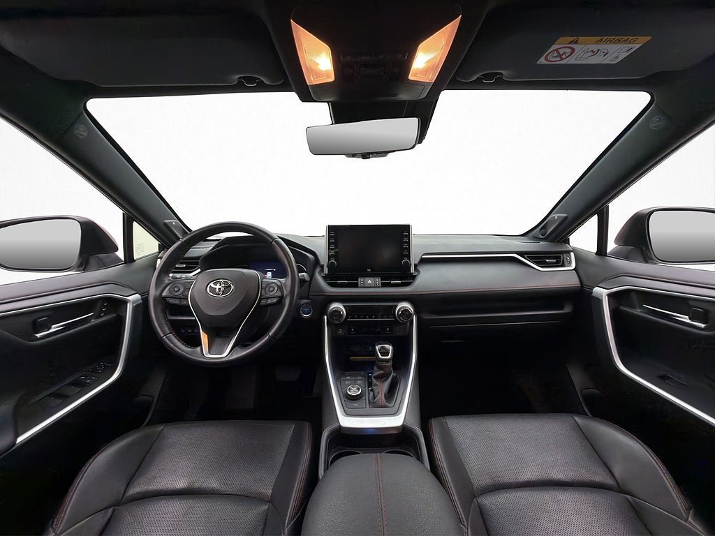Vehicle Image 16