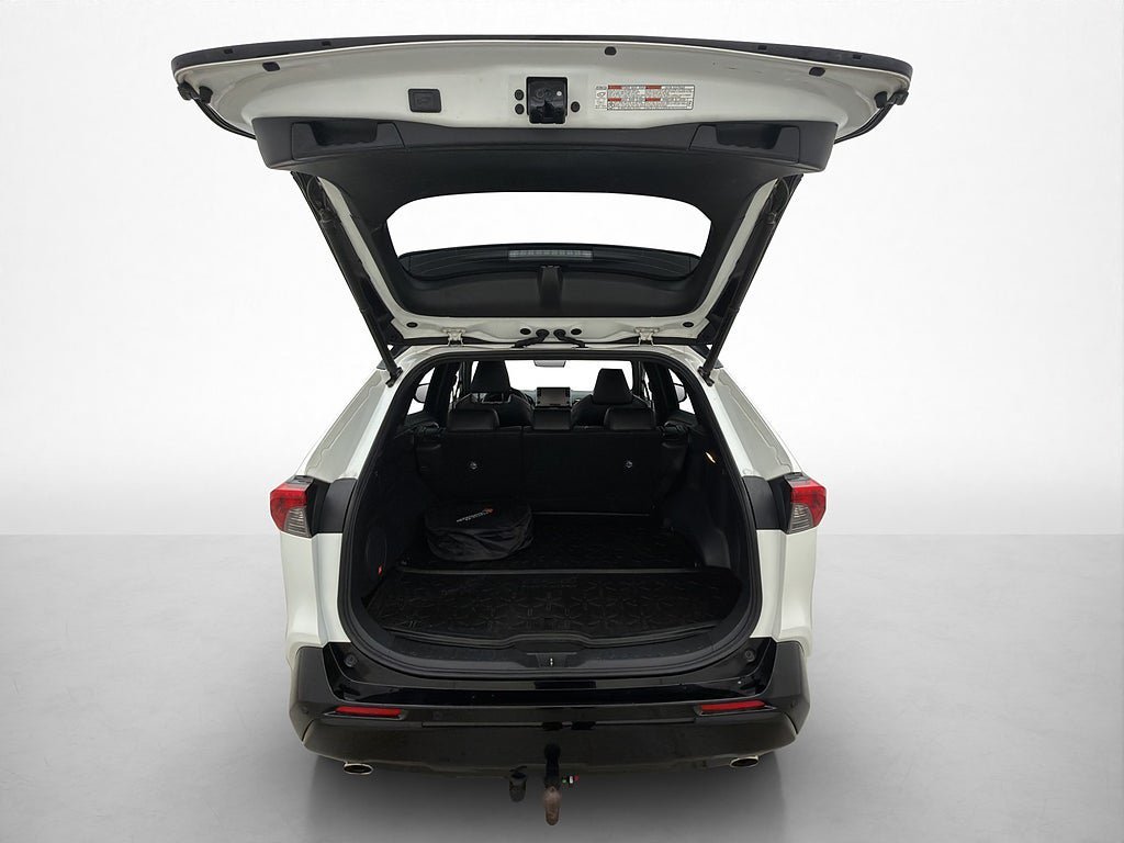 Vehicle Image 35
