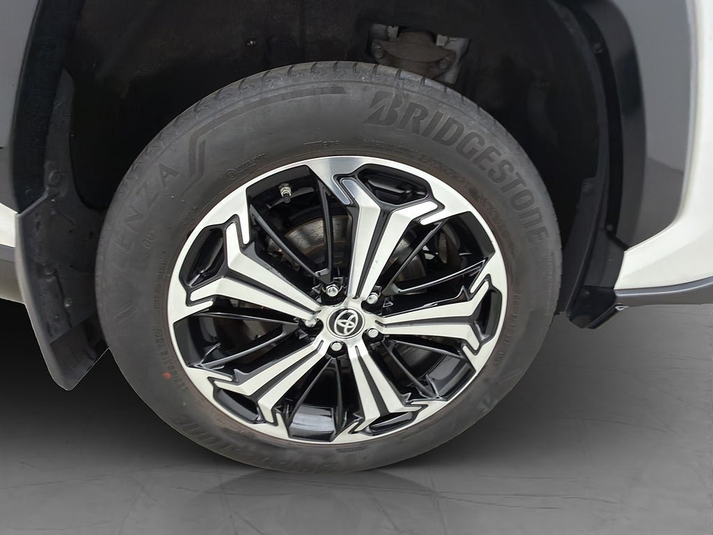 Vehicle Image 38