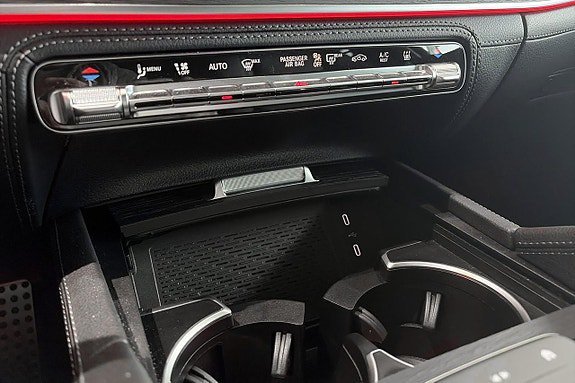Vehicle Image 27
