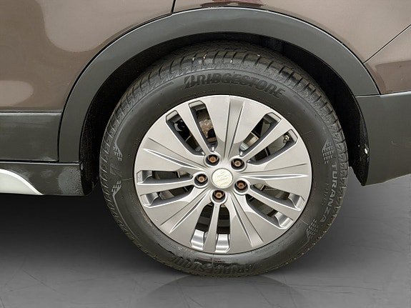 Vehicle Image 23