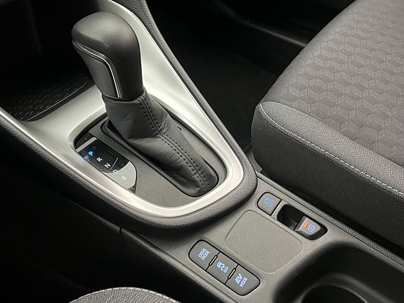 Vehicle Image 19