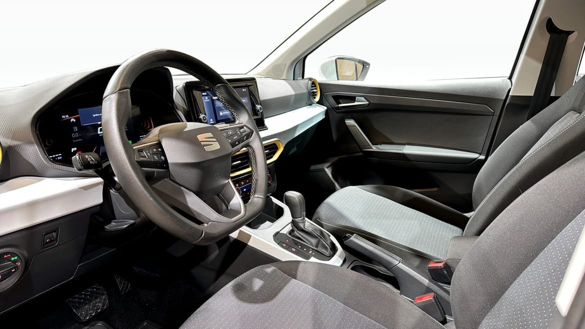 Vehicle Image 7
