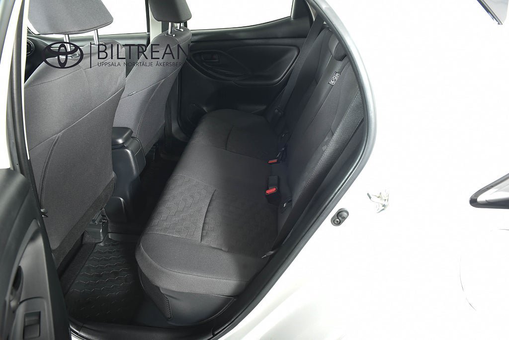 Vehicle Image 7