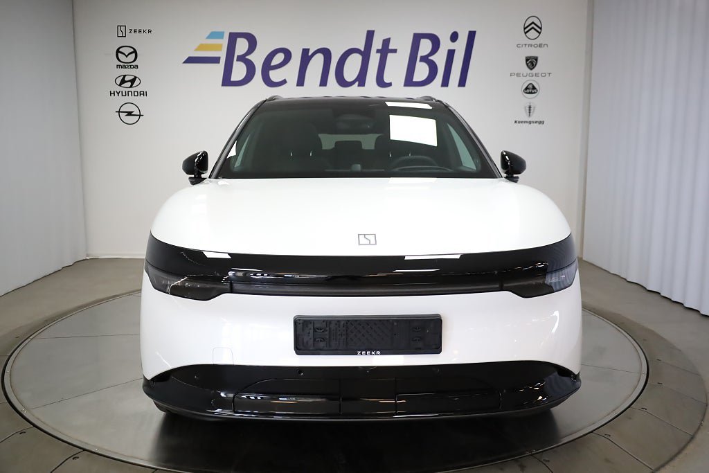 Vehicle Image 7