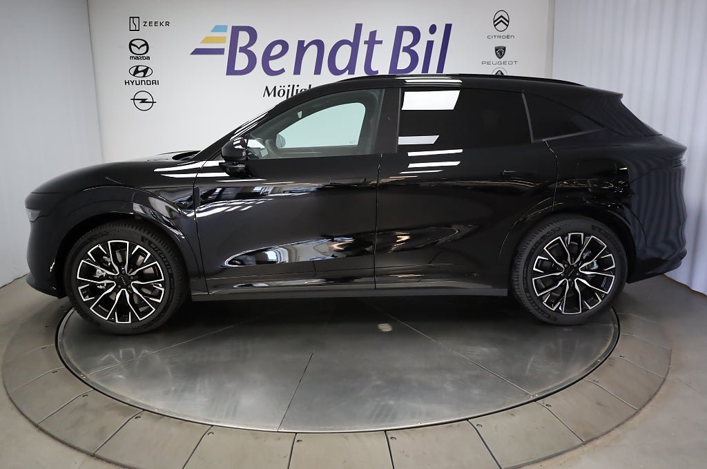 Vehicle Image 11