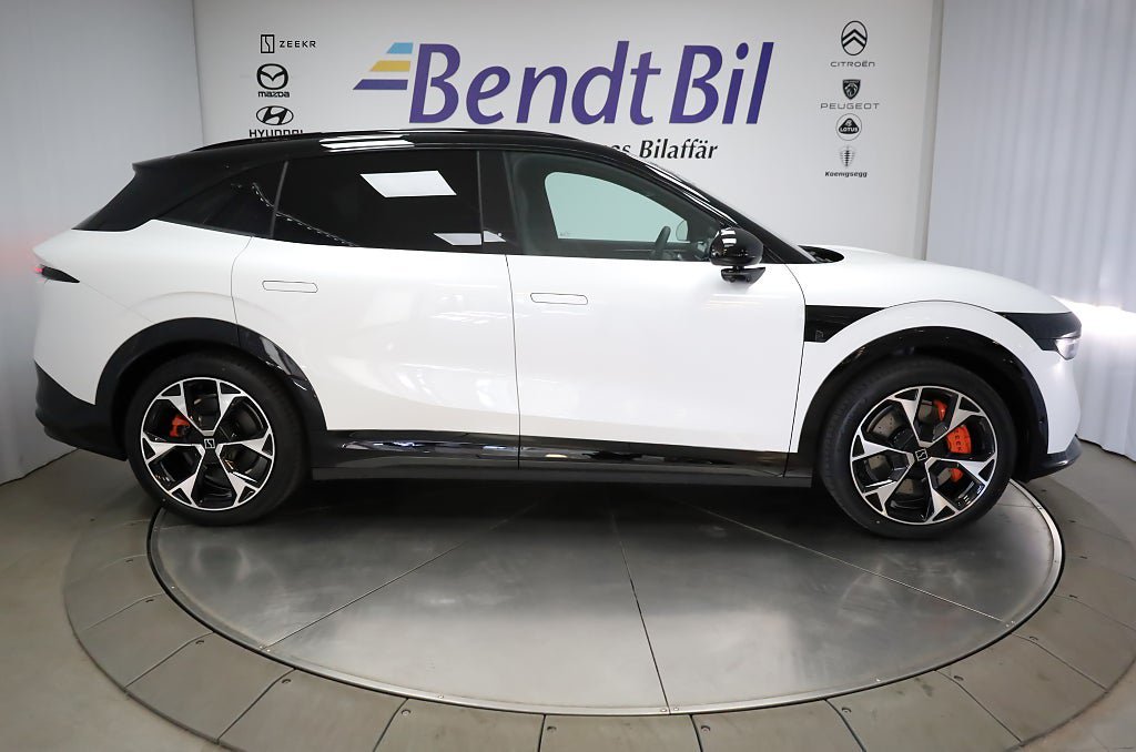 Vehicle Image 14