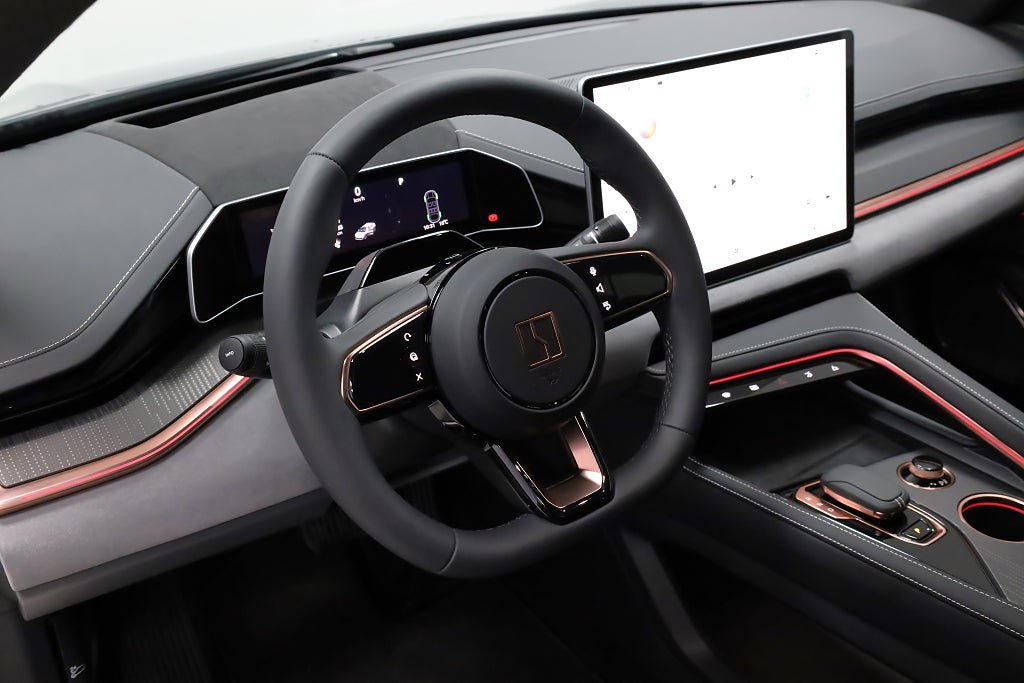 Vehicle Image 18