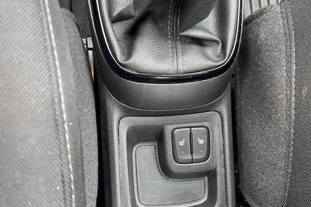 Vehicle Image 22