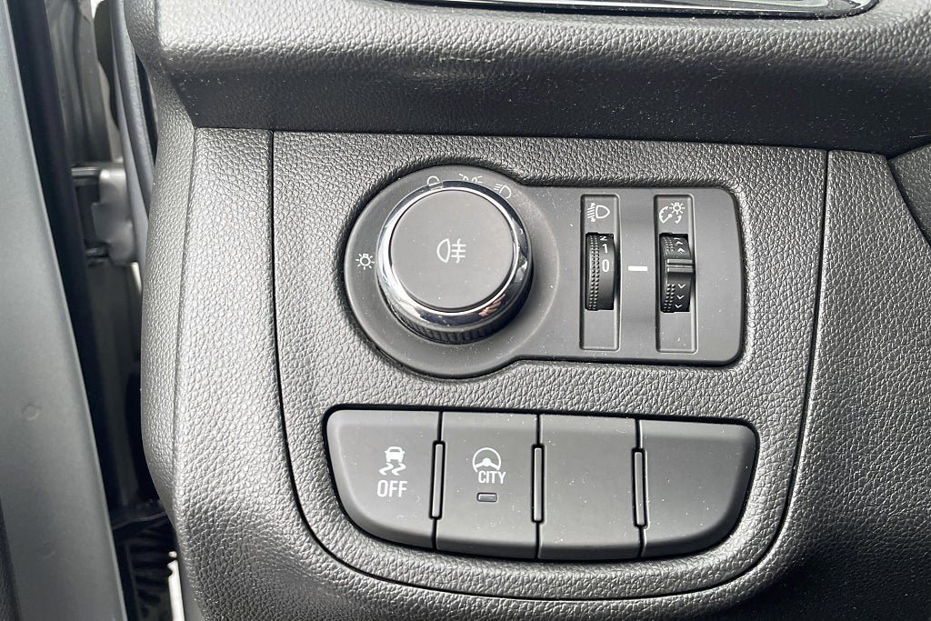 Vehicle Image 23