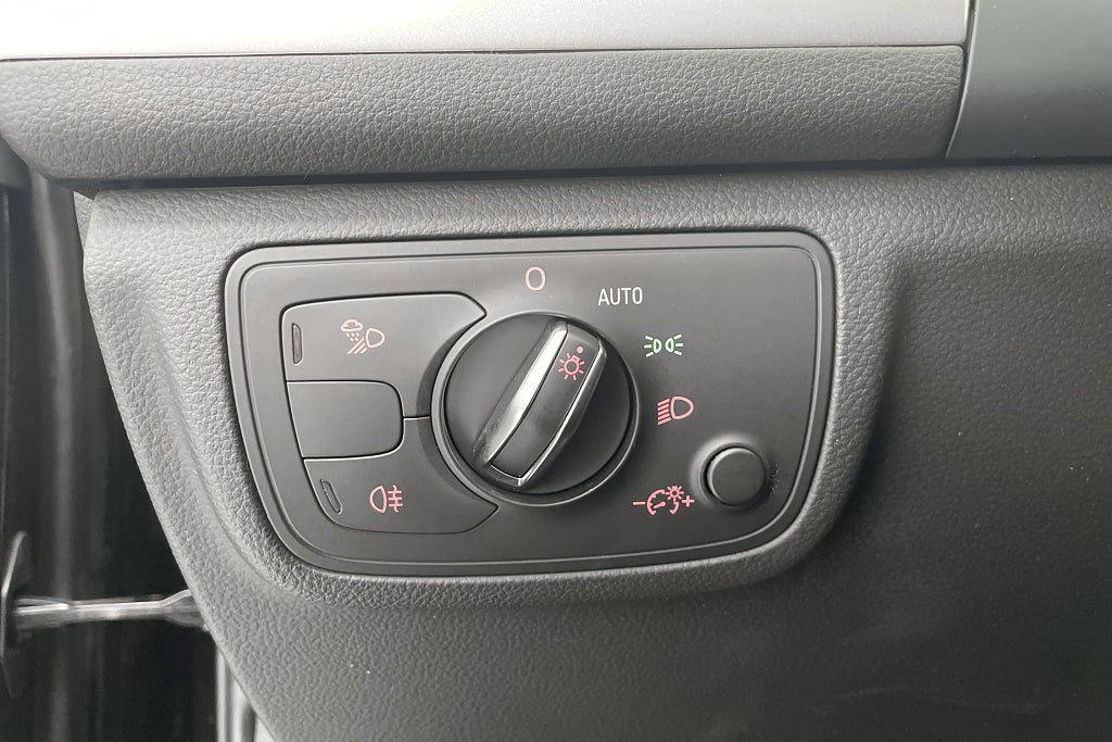 Vehicle Image 27