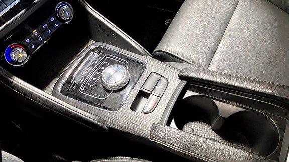 Vehicle Image 18