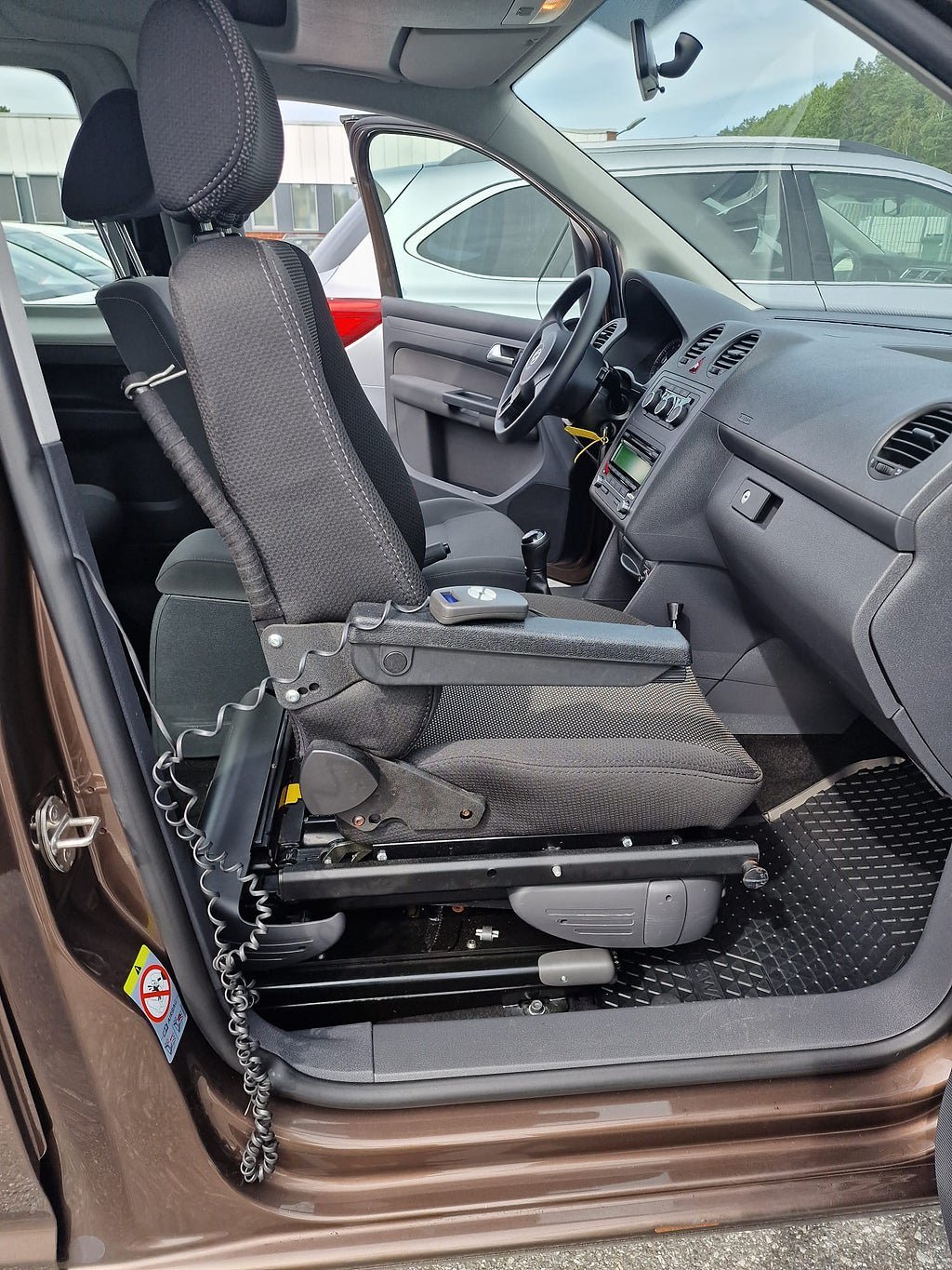 Vehicle Image 11