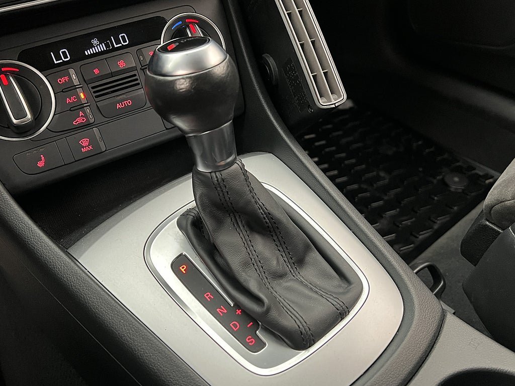 Vehicle Image 24