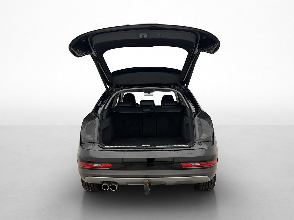 Vehicle Image 25