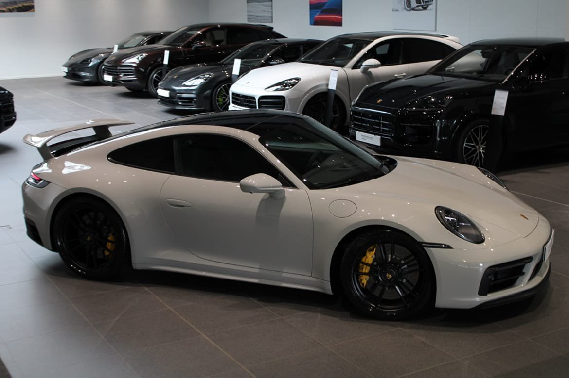 Vehicle Image 8