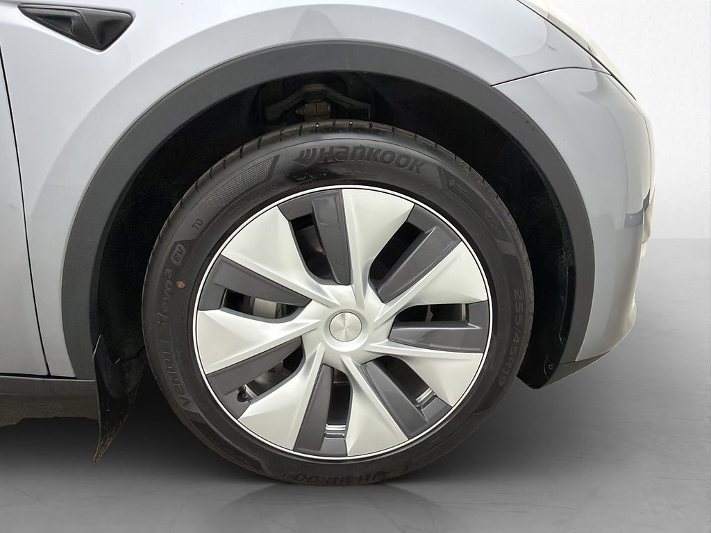 Vehicle Image 35