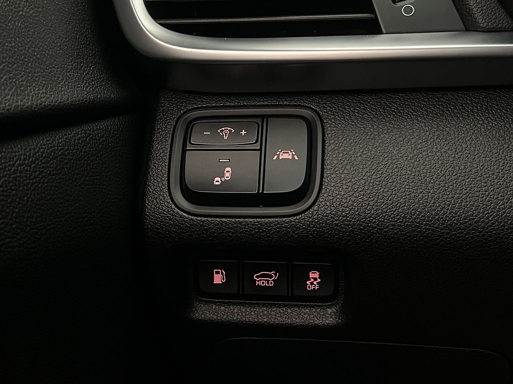 Vehicle Image 29