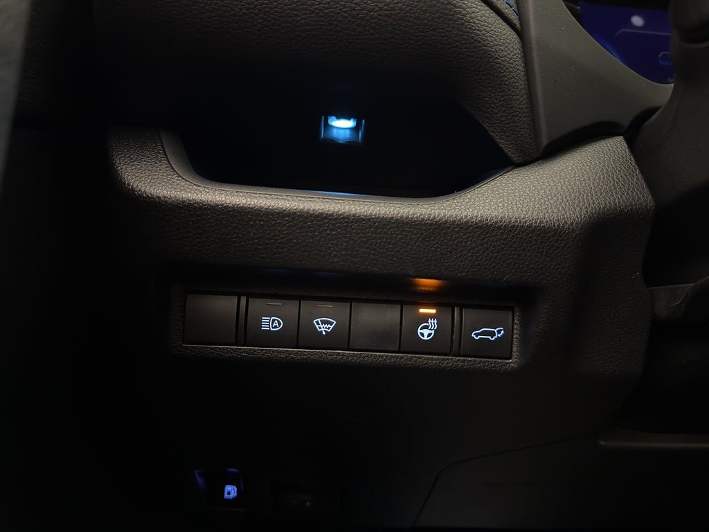Vehicle Image 24