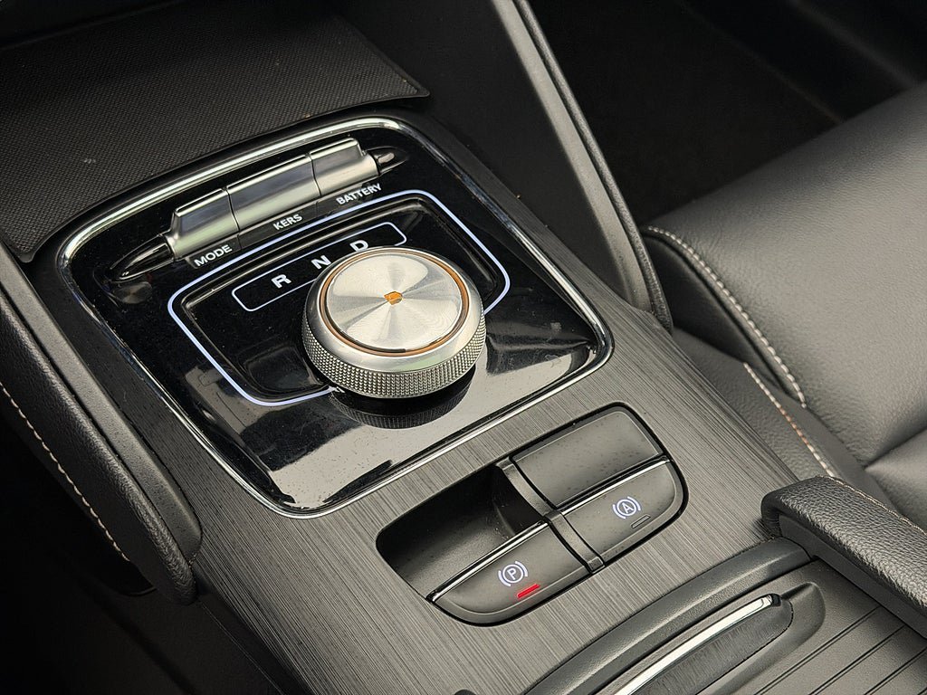 Vehicle Image 27
