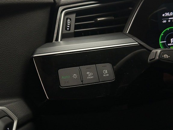 Vehicle Image 29