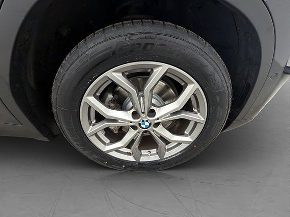 Vehicle Image 38