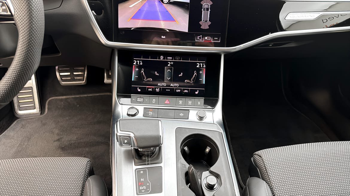 Vehicle Image 18