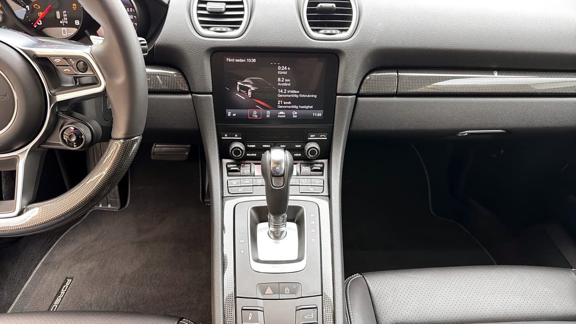 Vehicle Image 18