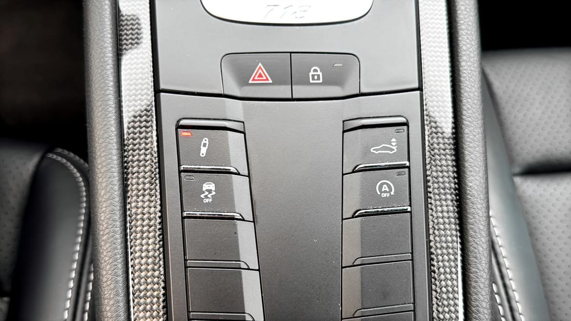 Vehicle Image 24