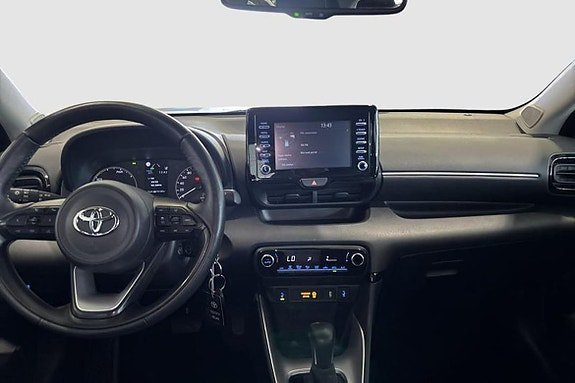 Vehicle Image 10