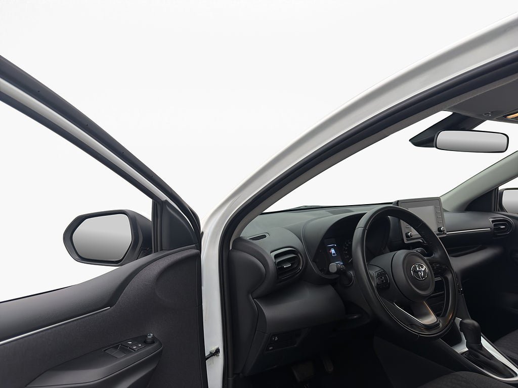 Vehicle Image 8