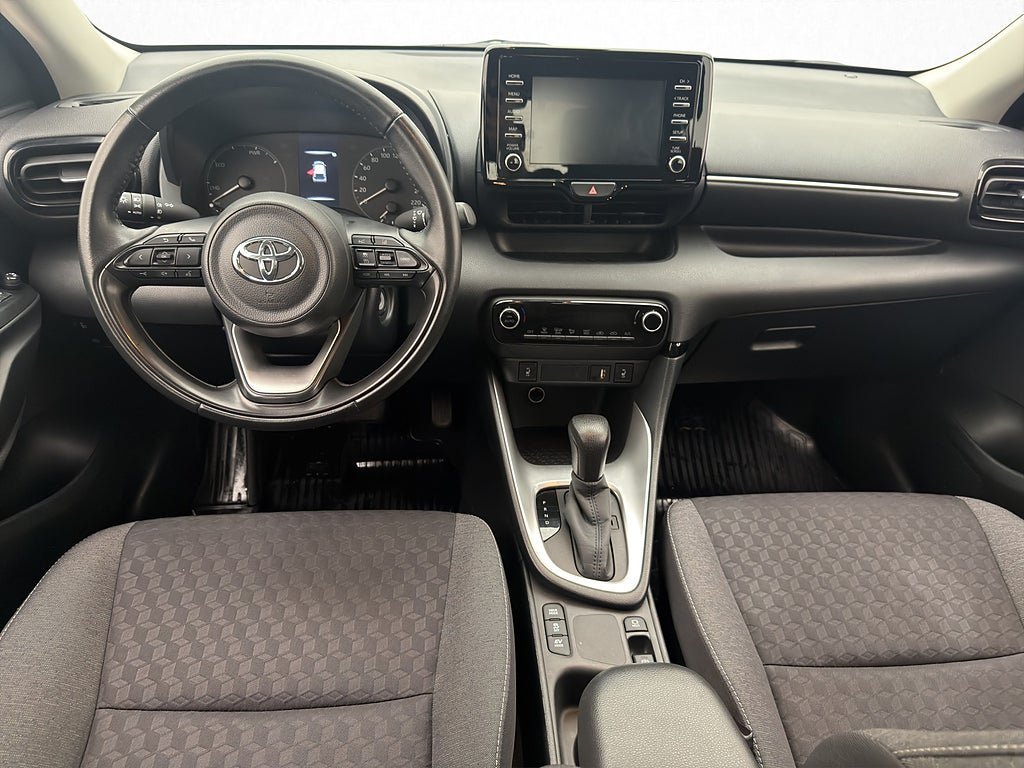 Vehicle Image 10
