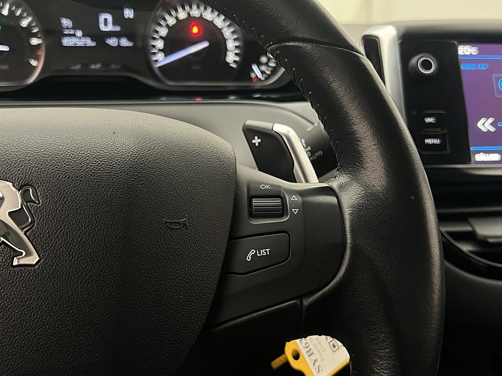 Vehicle Image 22
