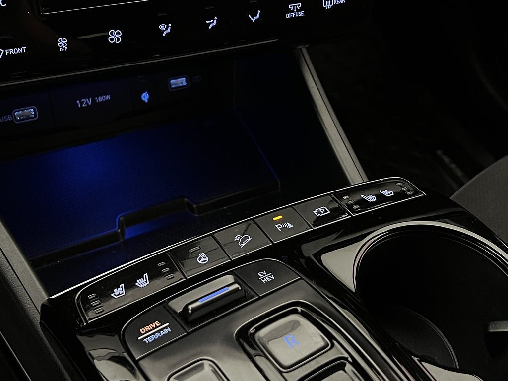 Vehicle Image 30