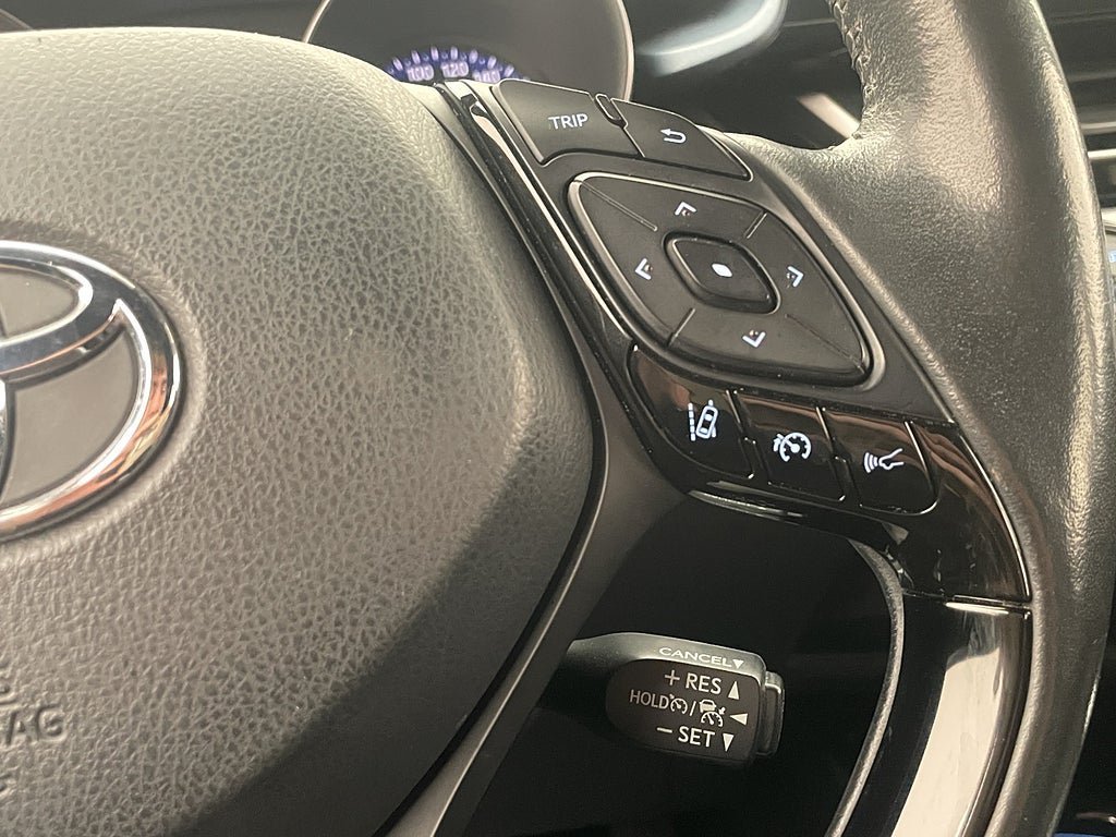 Vehicle Image 17